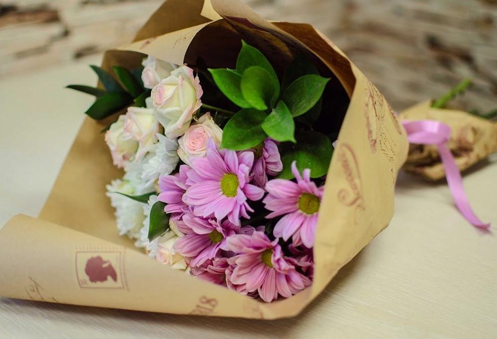 Букет цветов из: Розы и Хризантемы в Кавалерово