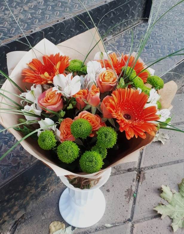 Букет цветов из: Герберы, Хризантемы, Альстромерии и Розы в Кавалерово