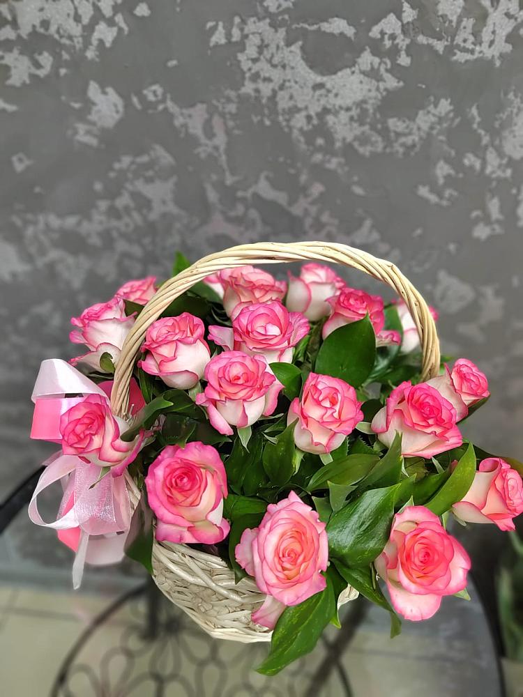 Цветочная композиция из Розы в корзине в Кавалерово