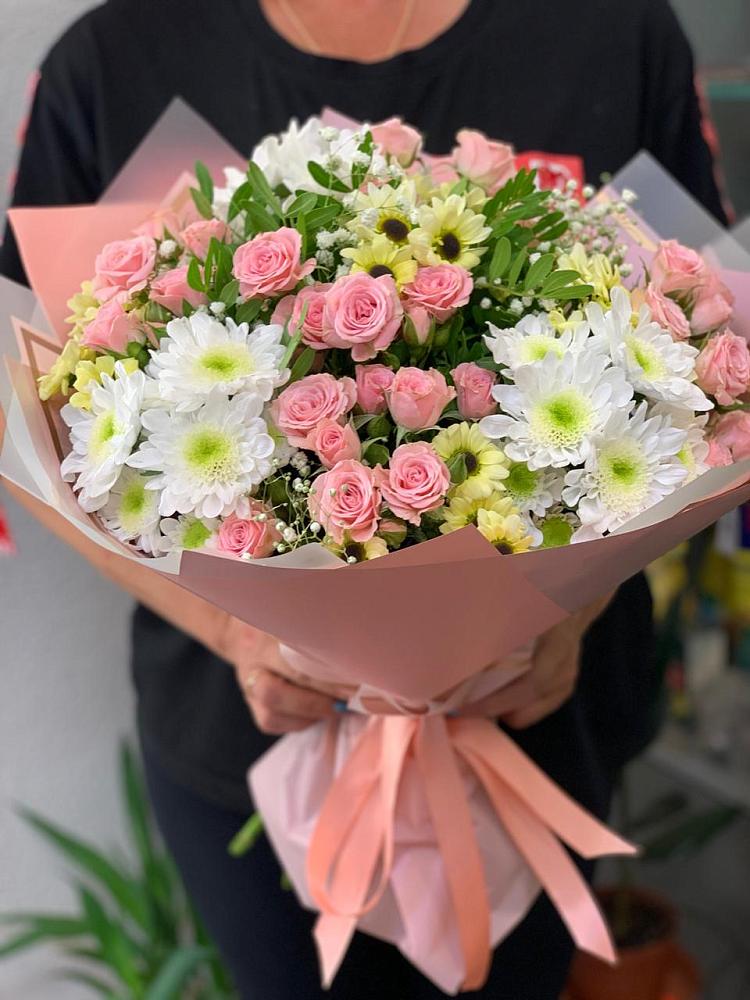 Букет цветов из: Розы и Хризантемы в Кавалерово