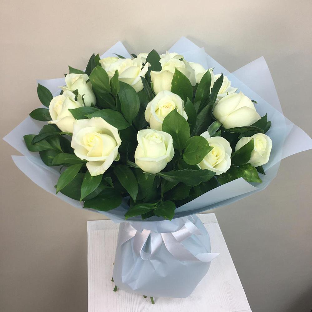 Букет 15 Белых роз Проуд в Кавалерово