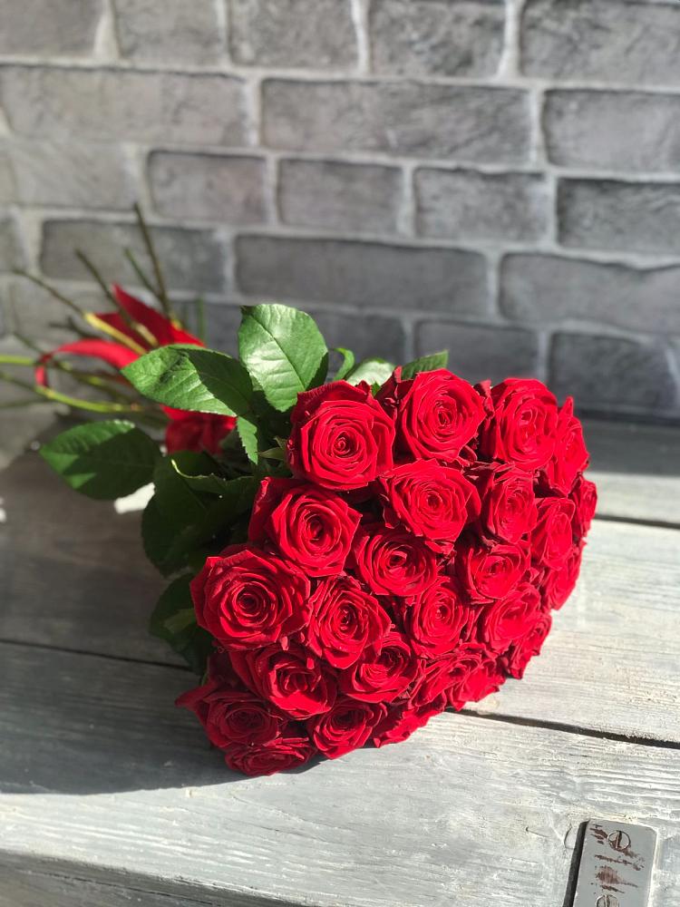 Букет Красные розы Фридом в Кавалерово