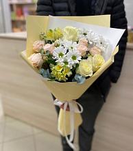Букет цветов из:  Альстромерии, Розы и Хризантемы в Кавалерово