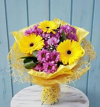 Букет цветов из:  Хризантемы и Герберы в Кавалерово