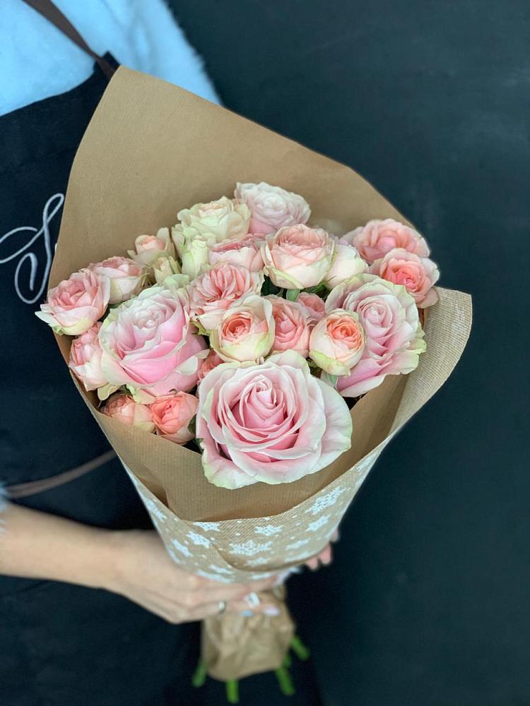 Букет цветов из: Хризантемы и Розы в Кавалерово