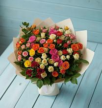 Букет Микс из разноцветных кустовых роз в Кавалерово