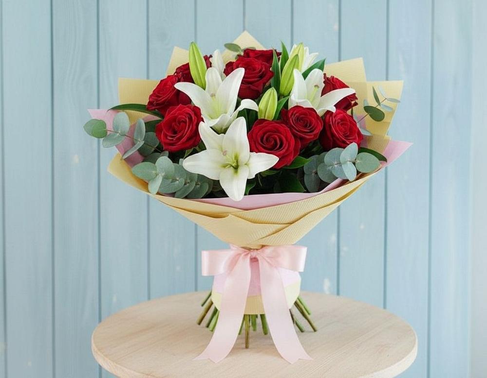 Букет цветов из: Лилии и Розы в Кавалерово